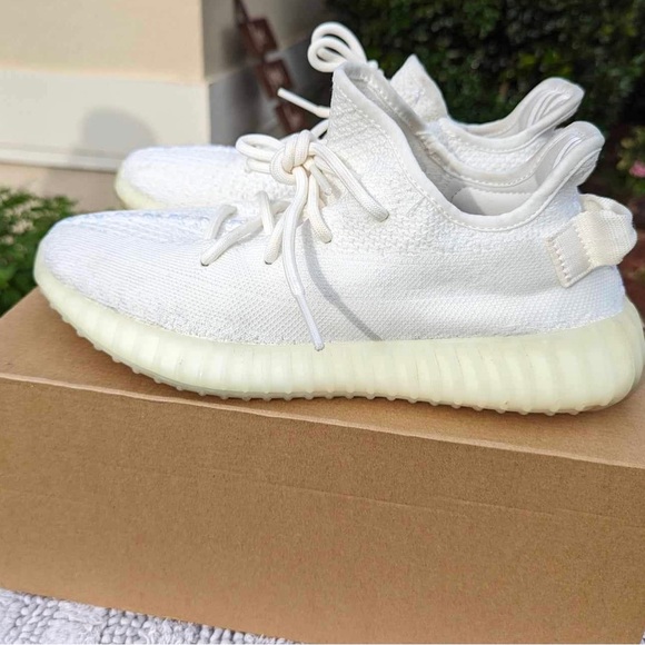 Yeezy 350 cream white